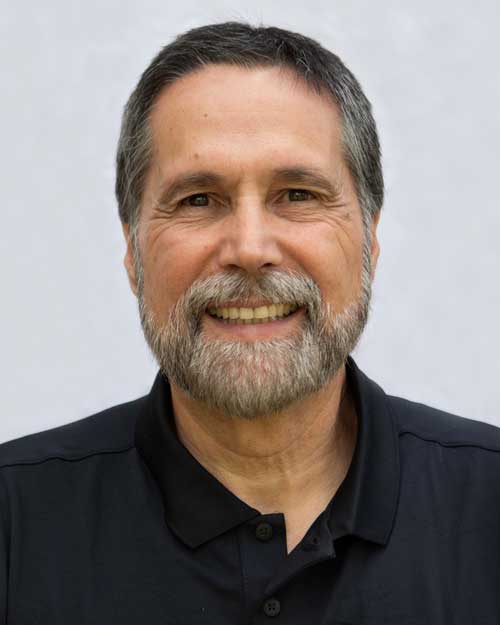 DTC trainer Julio Olivera headshot